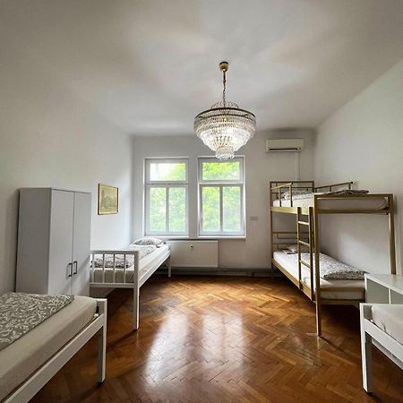 Rooms Miklosiceva Любляна Екстер'єр фото