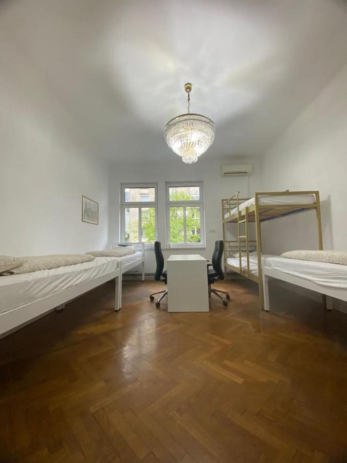 Rooms Miklosiceva Любляна Екстер'єр фото