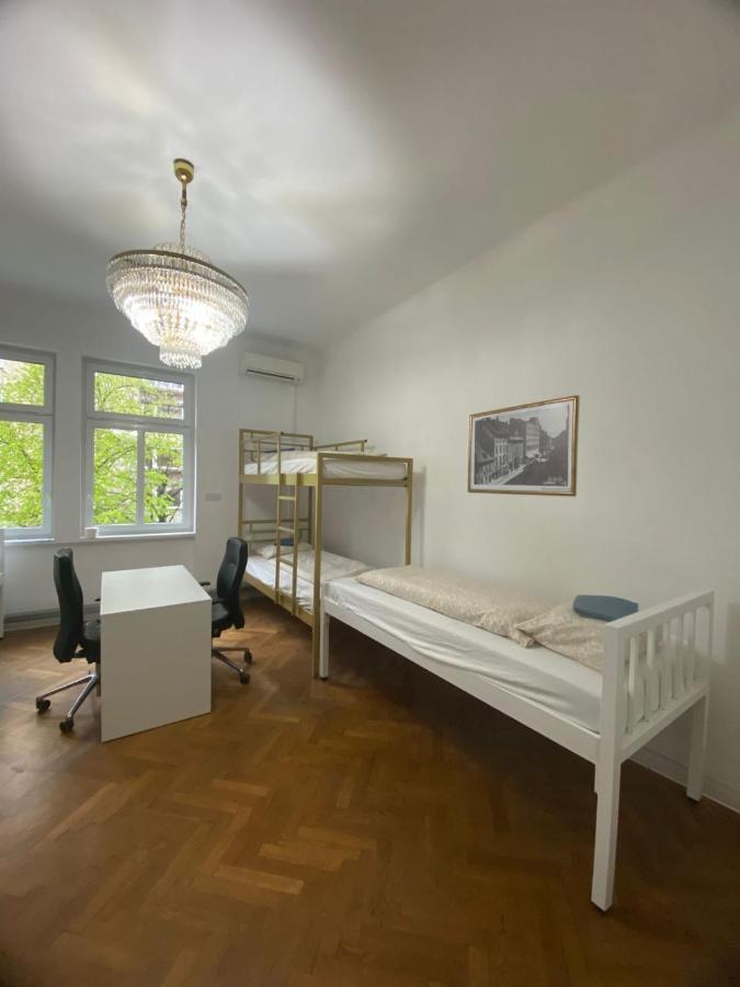 Rooms Miklosiceva Любляна Екстер'єр фото