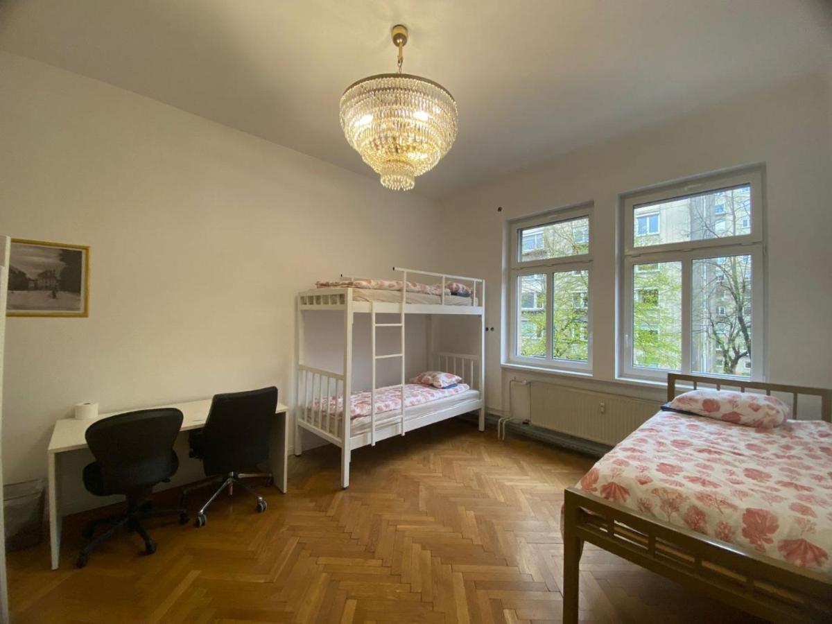 Rooms Miklosiceva Любляна Екстер'єр фото