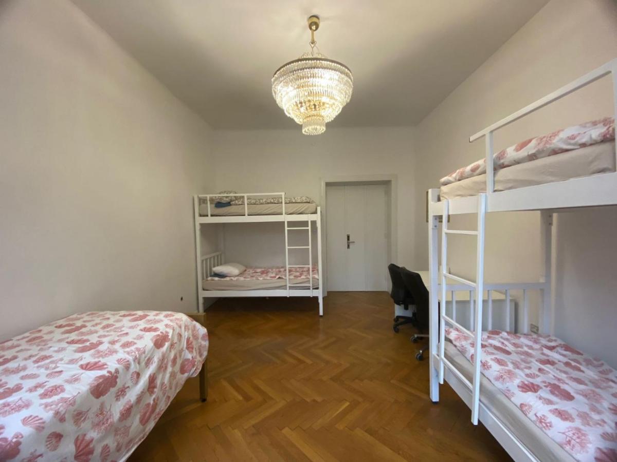 Rooms Miklosiceva Любляна Екстер'єр фото