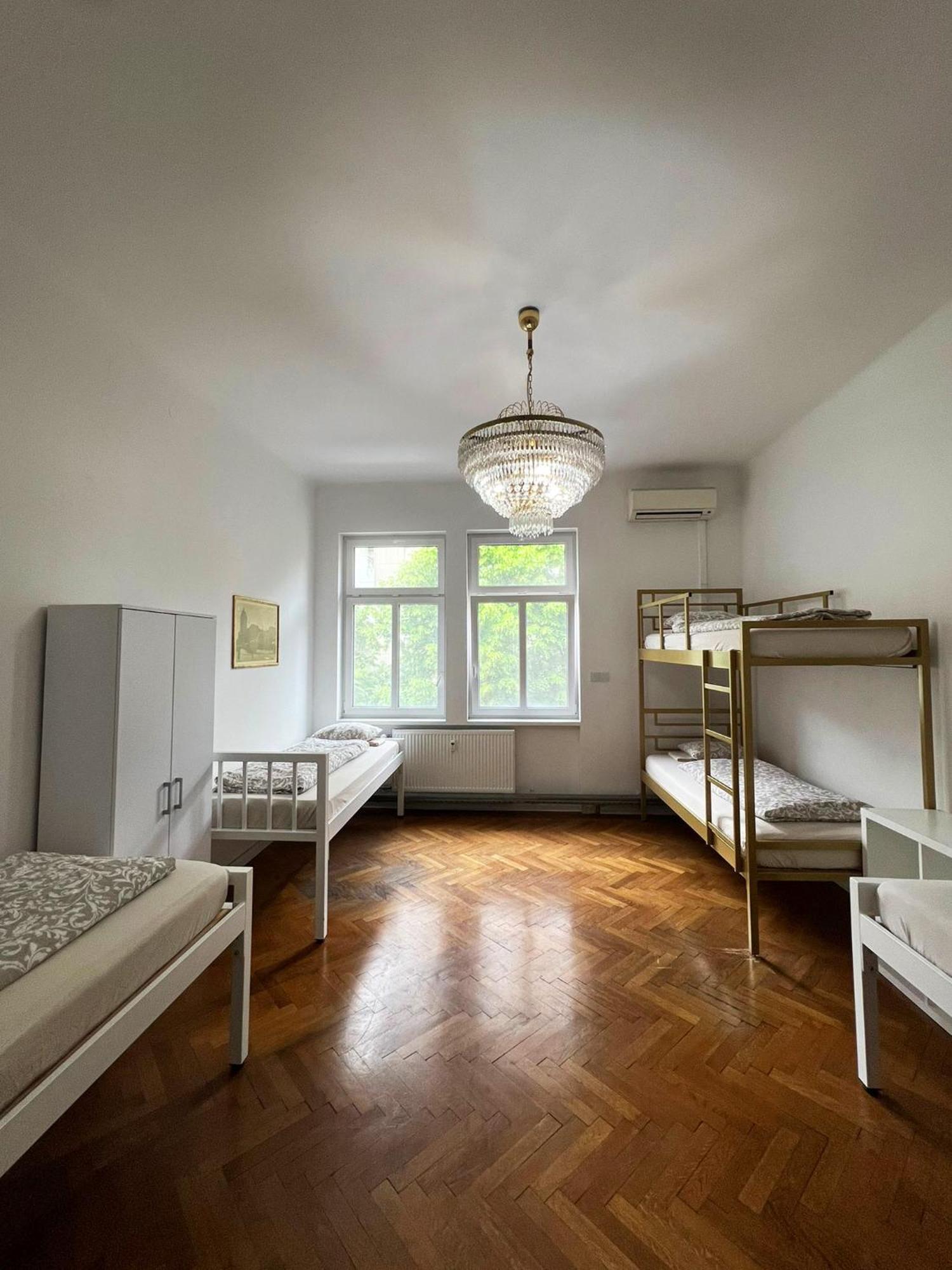 Rooms Miklosiceva Любляна Екстер'єр фото
