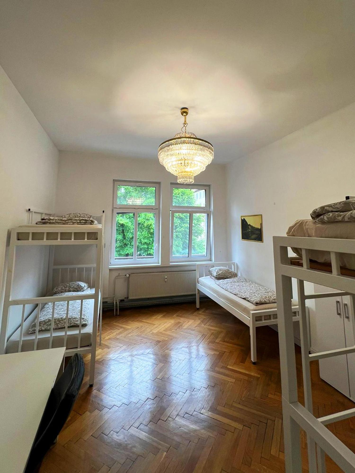 Rooms Miklosiceva Любляна Екстер'єр фото